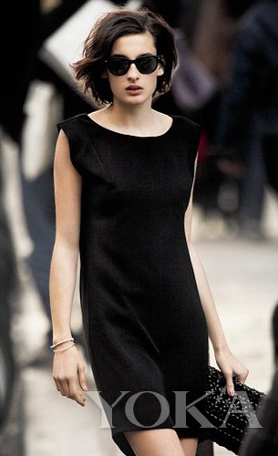 前短后長的下擺使優(yōu)雅與個(gè)性兼得