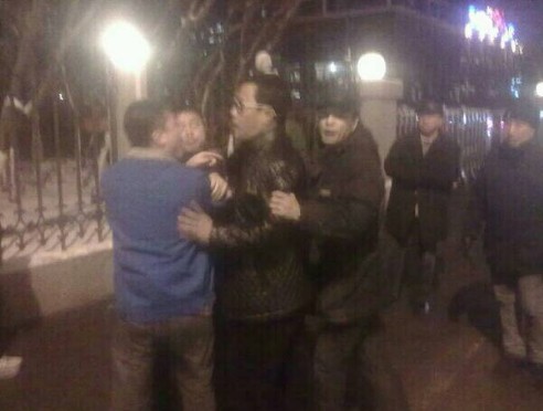 轉(zhuǎn)發(fā)到微博網(wǎng)曝趙本山徒弟駕無牌路虎追尾打人。