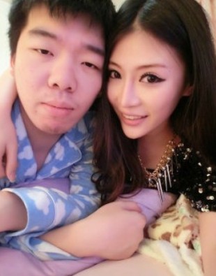 吉星鵬與祁可欣合影。