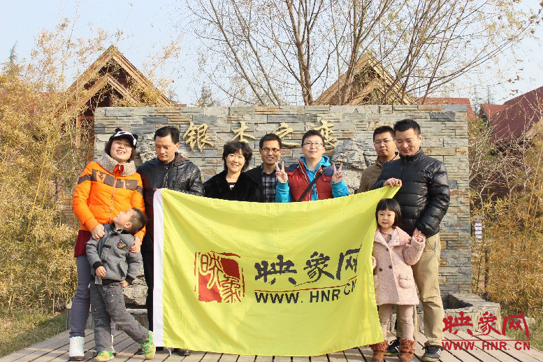 來張小合影，好多朋友都在其他地方玩，已經(jīng)嗨的叫不回來……