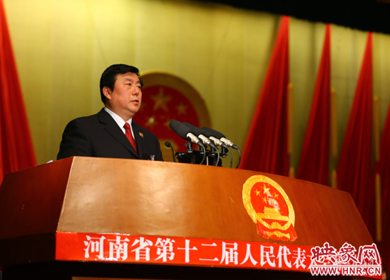 省人民檢察院檢察長蔡寧向大會作工作報告。