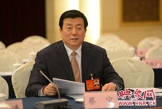 全國人大代表、河南省人民檢察院檢察長蔡寧