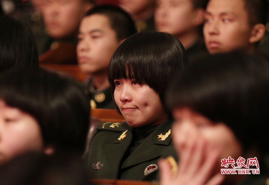 現(xiàn)場觀眾感動落淚。