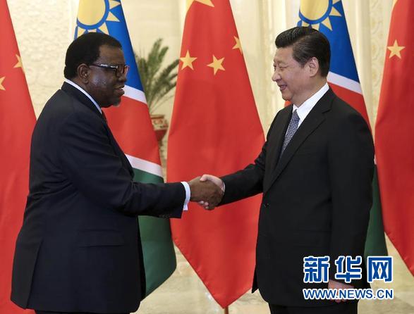 4月8日，國家主席習近平在北京人民大會堂會見納米比亞總理根哥布。新華社記者 龐興雷 攝