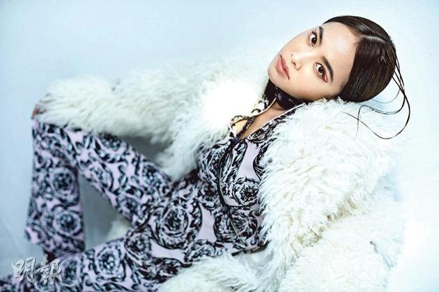 蔡依林的新歌高唱要勇敢做自己，沒想到MV卻鬧出風(fēng)波。