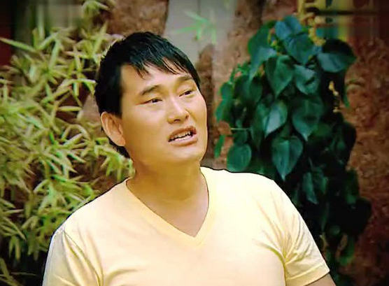 朱之文辛苦掙錢(qián) 兒子抽煙喝酒打架全不落