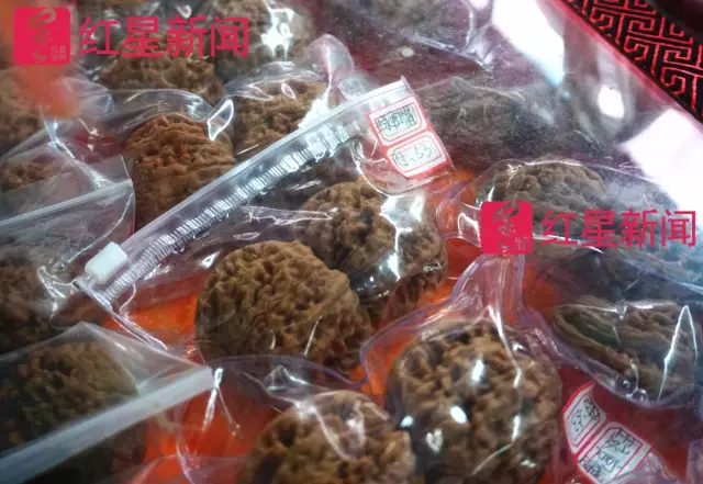 文玩核桃遇冷由幾萬一對降到5元沒人要？商戶否認(rèn)