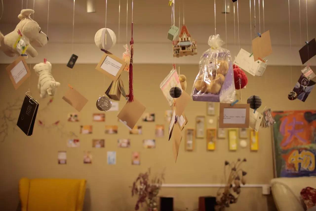 ▲失戀博物館里展示的失戀物品。