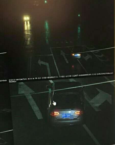 15歲男孩半夜偷把奧迪開(kāi)上大街 結(jié)果嚇懵了他老爸