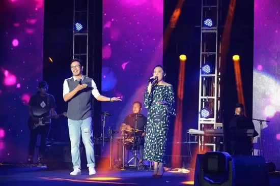 王騰霄、王曉序《制造浪漫》