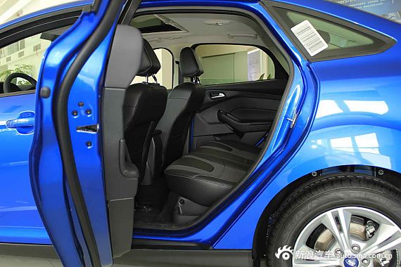 　?？怂箖蓭?jīng)典1.8MT 時(shí)尚型