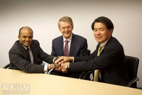 福特副總裁拉茲·奈爾、戴姆勒董事托馬斯·韋伯、日產(chǎn)副總裁山下光彥