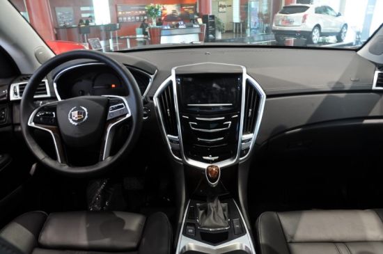 全新SRX內(nèi)飾更加豪華