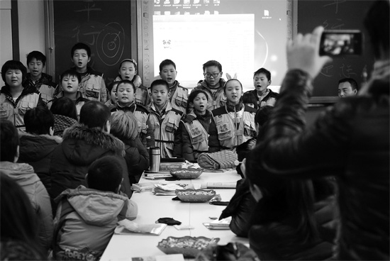 昨日的分享交流會上，孩子們集體朗誦詩歌