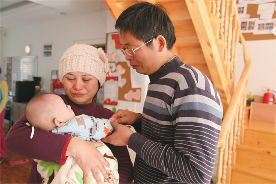 半年之后，奇奇終于見到爸爸媽媽了