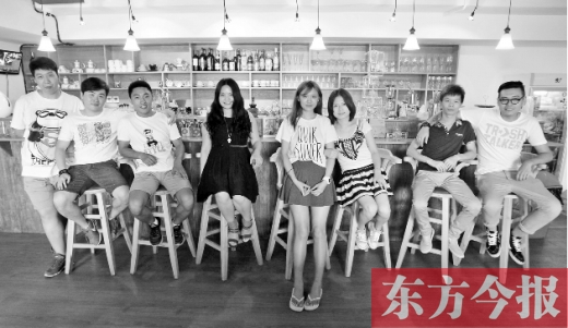 中國夢(mèng)鄭能量勵(lì)志故事會(huì) 90后合伙開“很多人”咖啡館