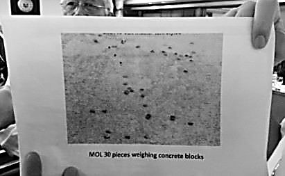 菲防長(zhǎng)3日出示拍攝到的“混凝土砌塊”。