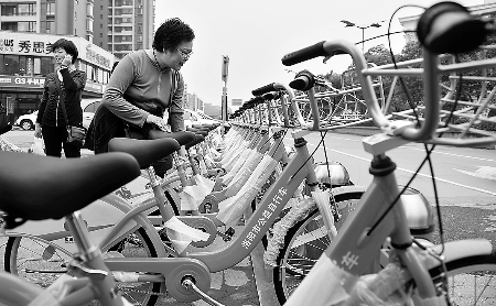 全國第一個福彩資金建設(shè)公益自行車系統(tǒng)落戶洛陽