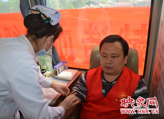 十年公益路 幫助別人成習(xí)慣