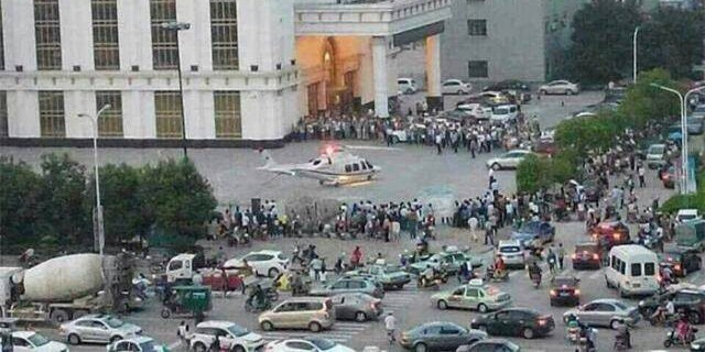 男子乘私人直升機(jī)從天津回鹽城過(guò)中秋