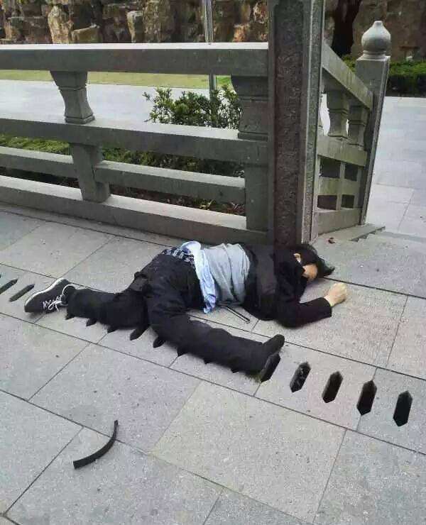 無(wú)錫市委副書(shū)記蔣洪亮跳塔自殺現(xiàn)場(chǎng)圖