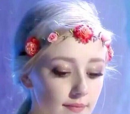 萌妹子“丹麥天使”曝素顏照 萌妹子“丹麥天使”曝素顏照