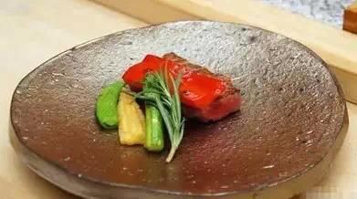 就一點兒紫菜跟生魚片 日料沒吃什么為啥還那么貴？