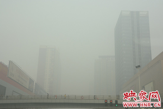 “霧霾”，應(yīng)該是2013年人們最不能忘記的詞語(yǔ)