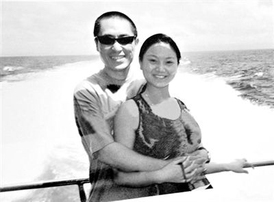 張藝謀與現(xiàn)任妻子陳婷。資料圖片