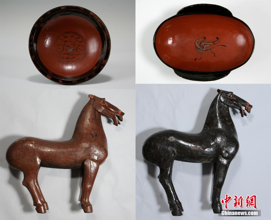 圖為出土漆器240余件，器形有耳杯、奩、幾、盤、盒、俑、馬等。