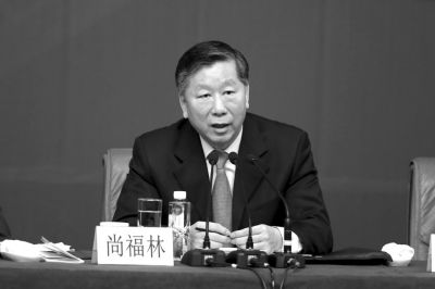 銀監(jiān)會(huì)主席尚福林。記者王海欣攝