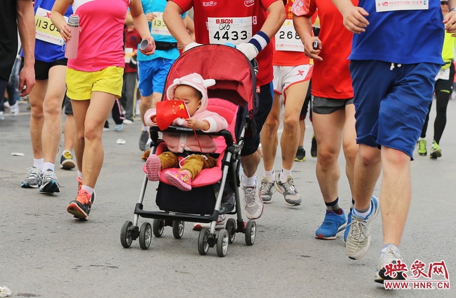 估計是最小的參與者。