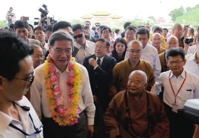 張志軍步入禮敬大廳。