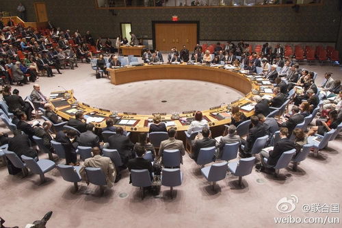 北京時間22日凌晨,聯(lián)合國安理會就澳大利亞提交的一份有關(guān)馬航墜機事件的決議草案進行表決。