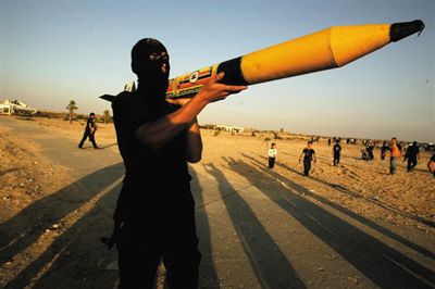 卡薩姆火箭：哈馬斯山寨版喀秋莎火箭，射程約10公里。