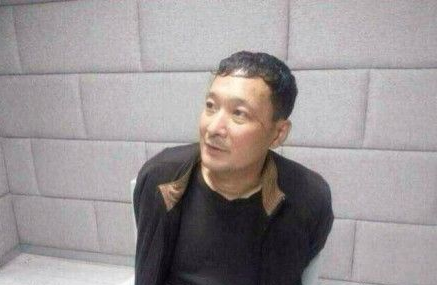 圖為在逃犯罪嫌疑人王慶新。