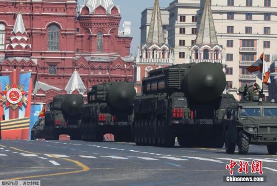 資料圖：2014年5月9日，俄羅斯舉行紀(jì)念衛(wèi)國(guó)戰(zhàn)爭(zhēng)勝利69周年的閱兵式，俄羅斯總統(tǒng)普京出席。