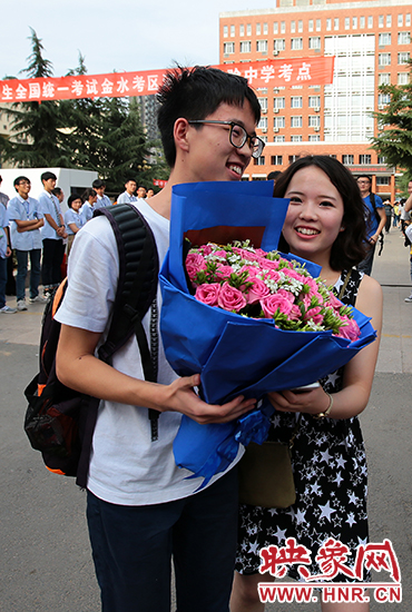 還有一種情，它是懵懂的情愫，你若安好，便是晴天。