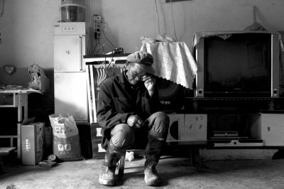 今年73歲的錢(qián)智遠(yuǎn)說(shuō)起女兒錢(qián)仁鳳不禁老淚縱橫。