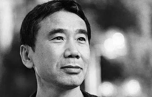 但賠率并非完全靠蒙。比如在2012年，Ladbrokes就成功壓中莫言獲獎(jiǎng)。而去年得主阿列克謝耶維奇，在諾獎(jiǎng)公布前一周反超村上春樹(shù)位列賠率榜首位。