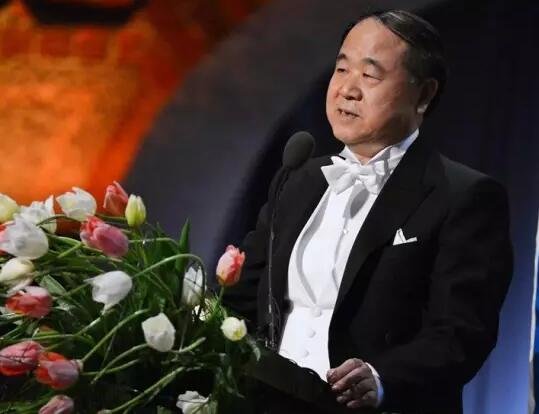 林少華的言下之意是，村上那兩年沒(méi)拿獎(jiǎng)不冤。