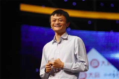 2011年8月17日，阿里巴巴集團宣布，將提供30億元無息貸款，幫助員工解決首次置業(yè)問題，每人最高可申請30萬元。此外，阿里巴巴還將投入5億元設教育基金，通過和教育機構共同辦學、與現有學校合作，解決員工子女入園、上學問題;向基層員工發(fā)放一次性的物價、子女教育補貼，預計總額超過4000萬元。