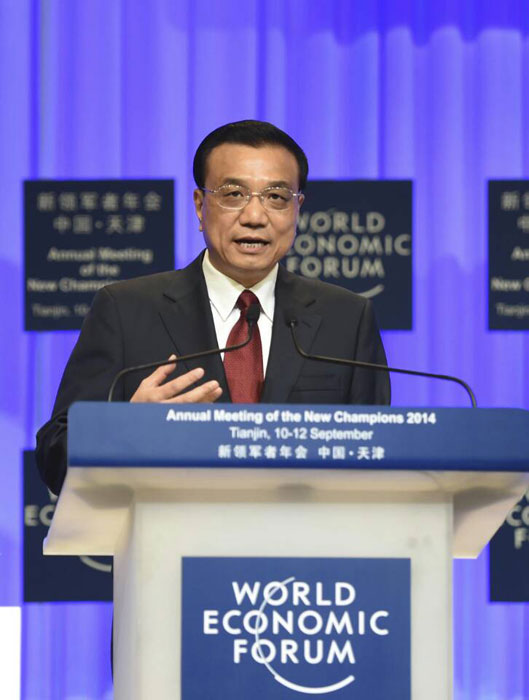 李克強(qiáng)總理出席夏季達(dá)沃斯論壇并發(fā)表開(kāi)幕式致辭。