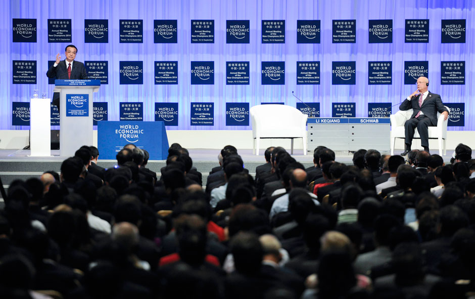李克強(qiáng)總理出席夏季達(dá)沃斯論壇并發(fā)表開(kāi)幕式致辭。