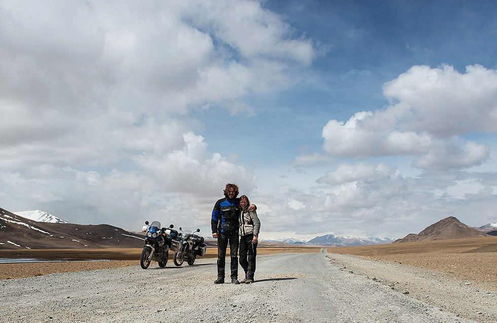 　圖為彼得·格里明科與曼迪·布蘭德（網(wǎng)頁(yè)截圖）