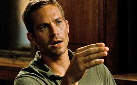 為了讓多姆重獲自由，布萊恩與FBI達(dá)成協(xié)議