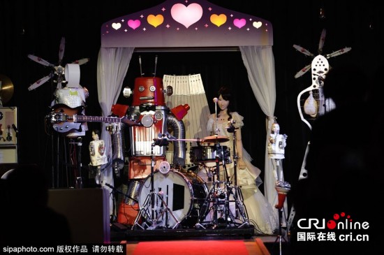 日本首個機(jī)器人婚禮于東京舉行