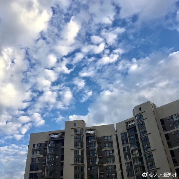 又被鄭州的藍(lán)天刷屏！隨便一拍就是手機(jī)壁紙