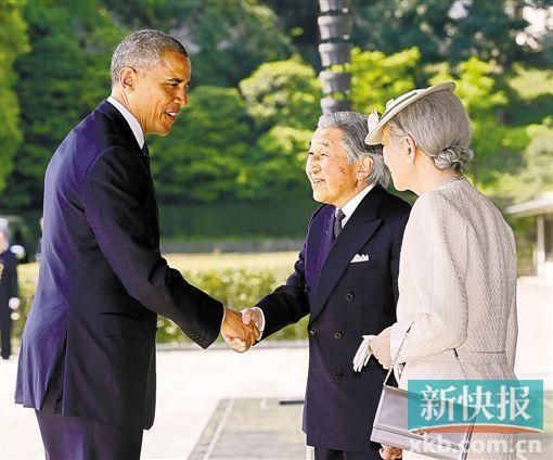 　24日奧巴馬訪(fǎng)日見(jiàn)天皇未鞠躬
