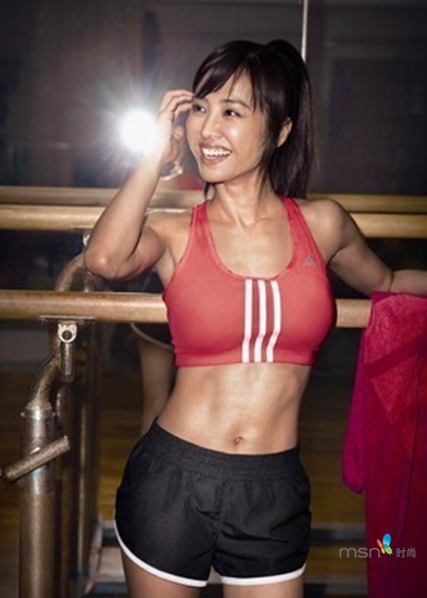 蔡依林 你的馬甲線“脫妝”了！